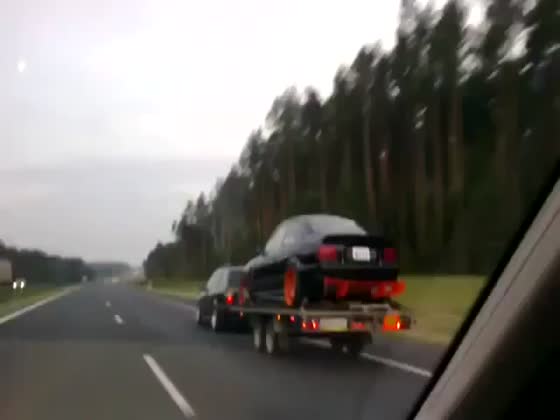 How Not To Drive With a Trailer 